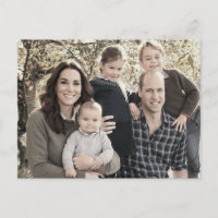 Prince William and family Dec 2018 stylised