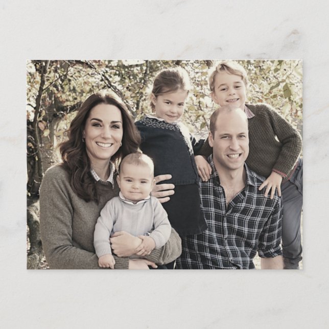 Prince William and family Dec 2018 stylised Postcard (Front)
