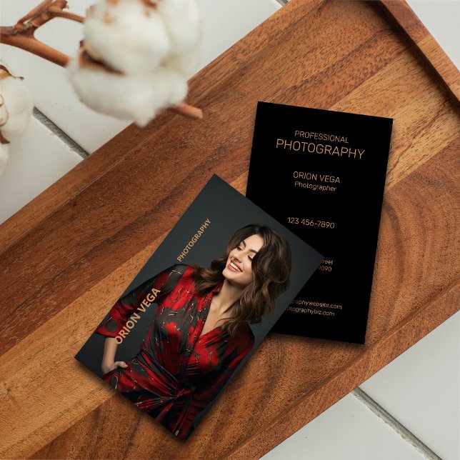 Professional Photography Business Card (Creator Uploaded)
