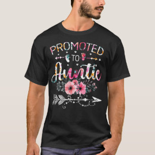 Promoted To Auntie 2022  Funny New Grandma Mothers T-Shirt