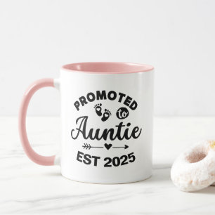 Promoted To Auntie Est 2025 Funny Aunt Gifts Mug