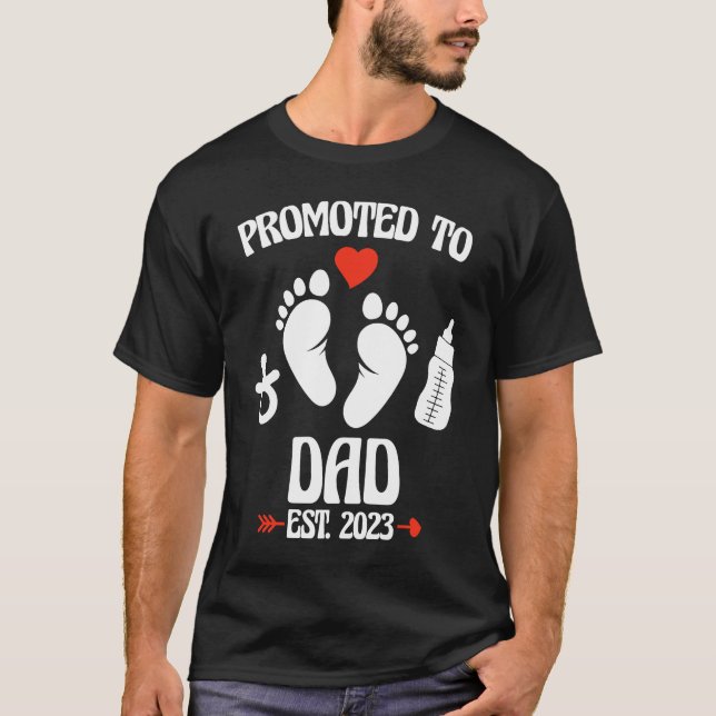 Promoted To Dad 2023 First Time New Father Pregnan T-Shirt (Front)