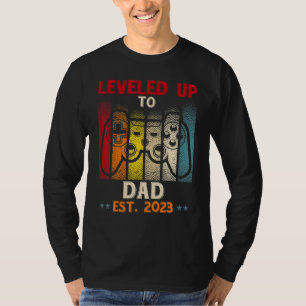 Promoted To Dad 2023 Levelled Up To Pregnancy 2023 T-Shirt