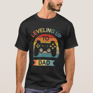 Promoted To Daddy 2022 Video Gamer First Time Dad T-Shirt