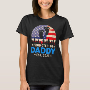 Promoted To Daddy 2023 For New Dad First Time Da T-Shirt