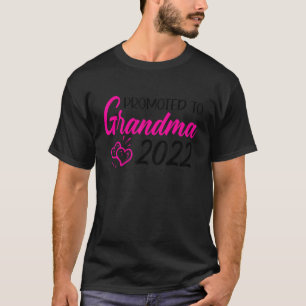 Promoted to Grandma 2022 New Baby Announcement Rev T-Shirt