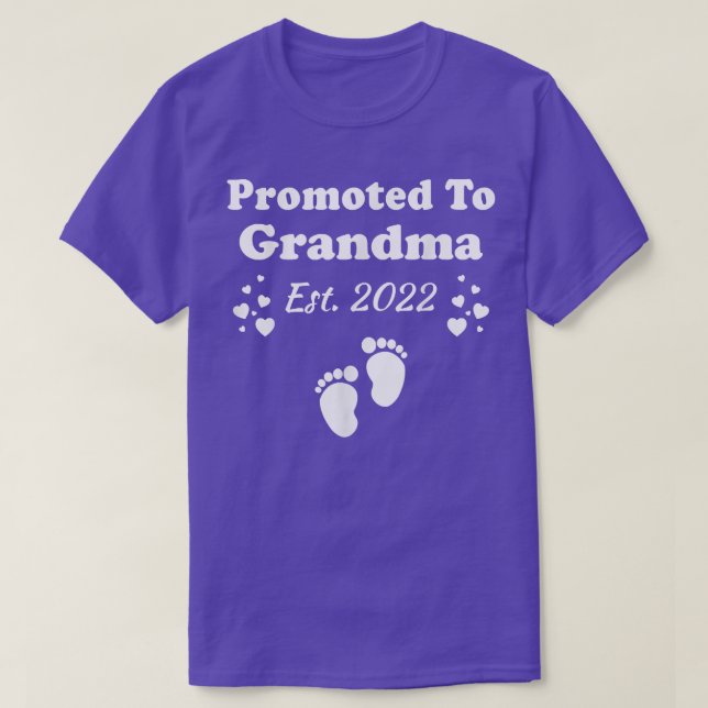 Promoted To Grandma 2022 Pregnancy Announcement657 T-Shirt (Design Front)