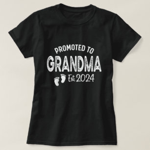 Promoted to Grandma 2024, Soon to be Grandma T-Shirt