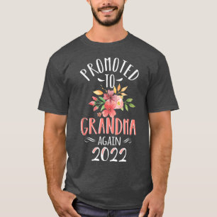 Promoted To Grandma Again 2022 Pregnancy Announcem T-Shirt