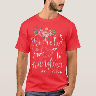 Promoted To Grandma Est 2023 Flower T-Shirt