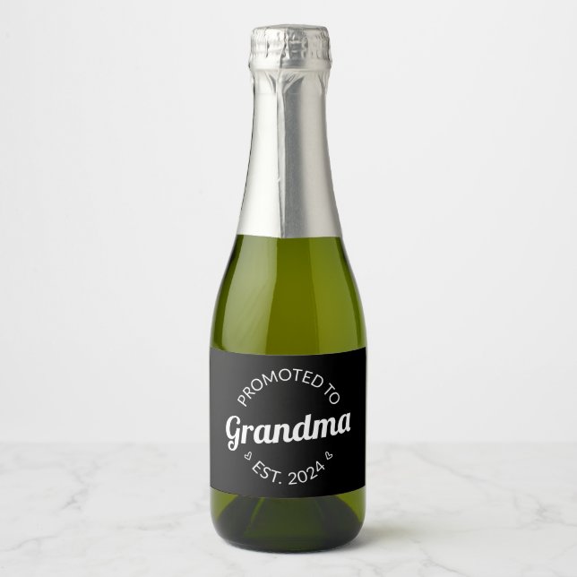Promoted To Grandma Est. 2024 I Sparkling Wine Label (Front)