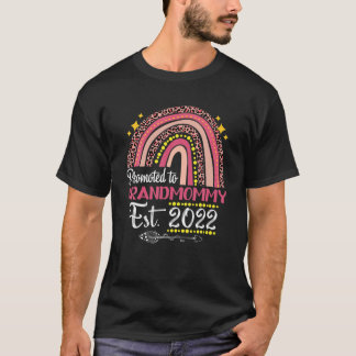 Promoted To Grandmommy Est 2022 Rainbow Mother's D T-Shirt