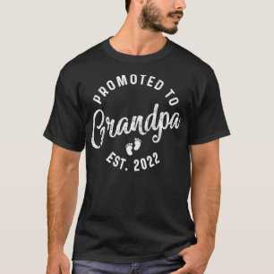 Promoted To Grandpa 2022 For First Time Fathers Ne T-Shirt