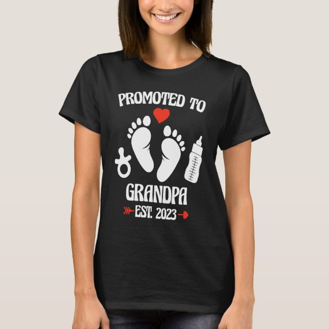 Promoted To Grandpa 2023 First Time New Grandpa Pr T-Shirt (Front)