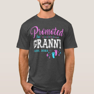Promoted To Granny Est 2023  Pregnancy Reveal Girl T-Shirt