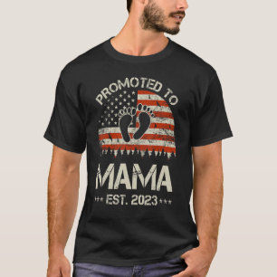 Promoted To Mama Est 2023 First Time New Family Es T-Shirt
