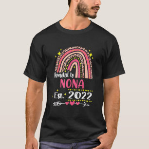 Promoted To Nona Est 2022 Pink Leopard Rainbow Mot T-Shirt