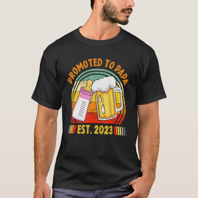 Promoted To Papa 2023 Pregnancy Soon To Be 2023 T-Shirt (Front)