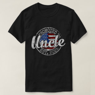 Promoted To Uncle Est 2025 Uncle To Be Gifts T-Shirt