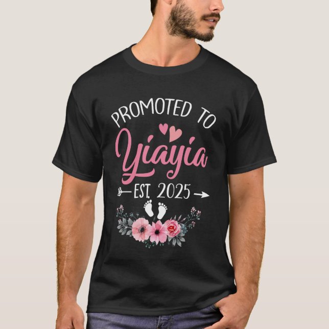 Promoted To Yiayia Est 2025 Mothers Day First Time T-Shirt (Front)