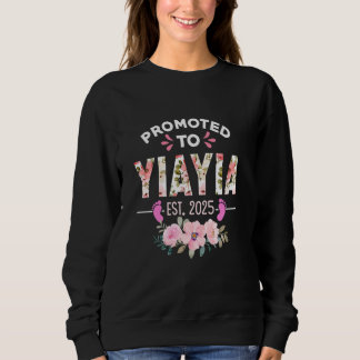 Promoted to Yiayia Est 2025 Women Gifts Baby Annou Sweatshirt