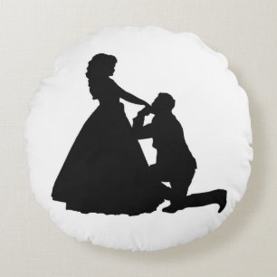 PROPOSING ROUND CUSHION