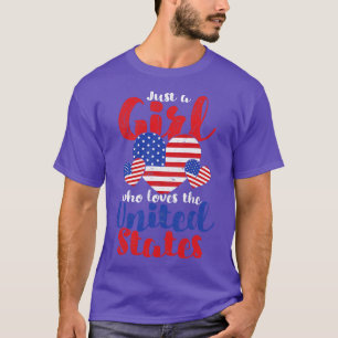 Proud American Girls US Flag Heart Freedom USA Lov T-Shirt