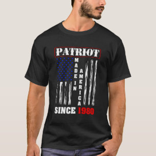 Proud American Patriot Americans Born In 1980 Happ T-Shirt