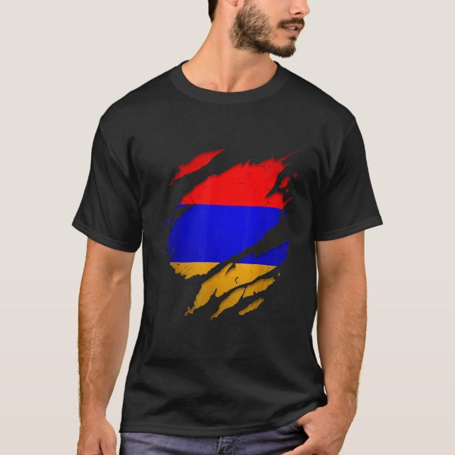 Proud Armenian   Torn Ripped Armenia Flag T-Shirt (Front)