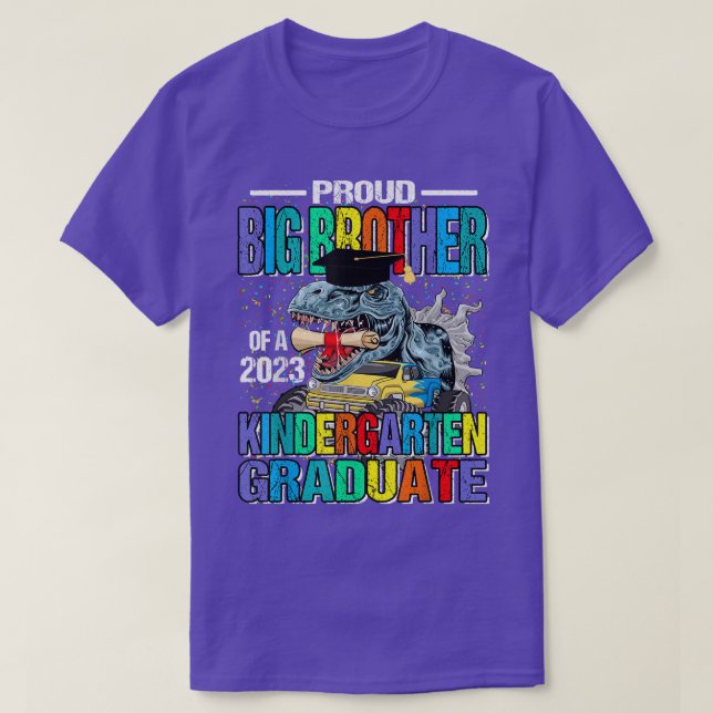 Proud Big Brother Of A 2023 Kindergarten Graduate  T-Shirt (Design Front)