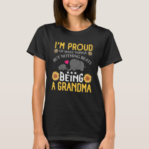 Proud Grandma And Baby Elephant Flower Mother Day T-Shirt