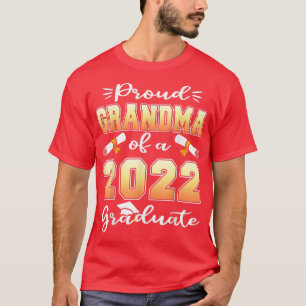 Proud grandma of a class of 2022 graduate senior g T-Shirt