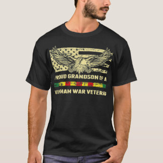 Proud Grandson Of A Vietnam Veteran Military Vets  T-Shirt