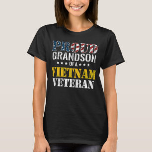 Proud Grandson Of A Vietnam Veteran US Veterans Da T-Shirt