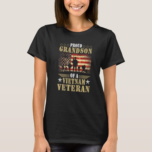 Proud Grandson Of A Vietnam War Veteran Veterans D T-Shirt (Front)