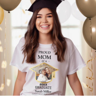 Proud Mum of a 2024 Graduate With a Photo & Name T-Shirt