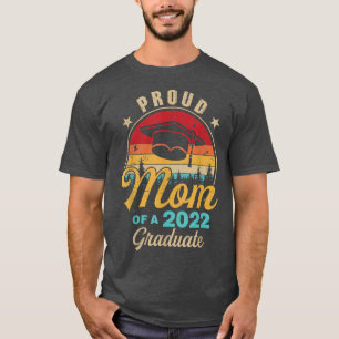 Proud Mum Of A Class Of 2022 Graduate Women Vintag T-Shirt