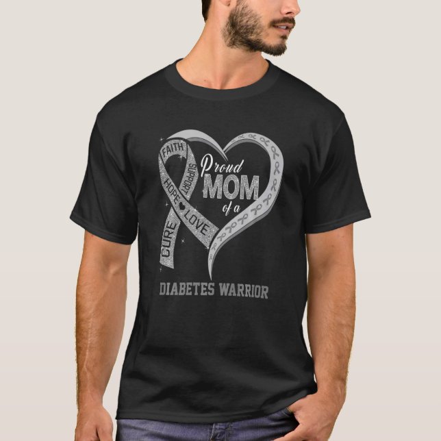 Proud Mum Of A Diabetes Warrior Ribbon Heart Premi T-Shirt (Front)