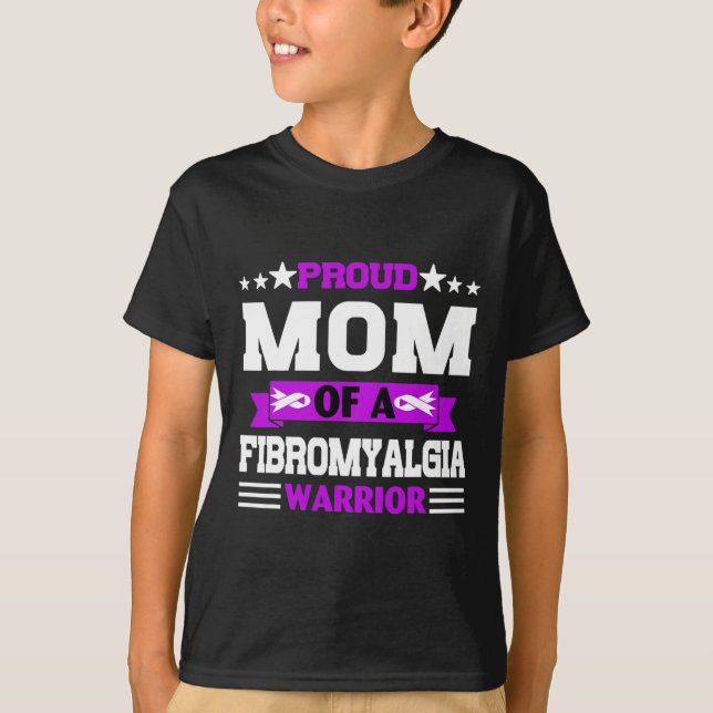 Proud Mum Warrior Of A Fibromyalgia Awareness In M T-Shirt (Front)