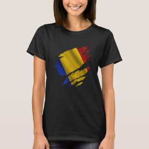 Proud Romanian Root Torn Ripped Romania Flag T-Shirt