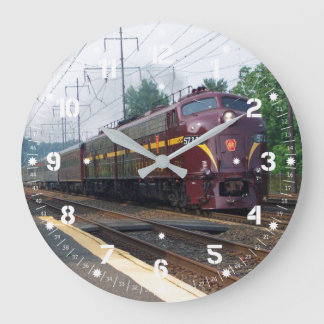 PRR E8a 5711 AT Cyrm Lynne PA. Large Clock
