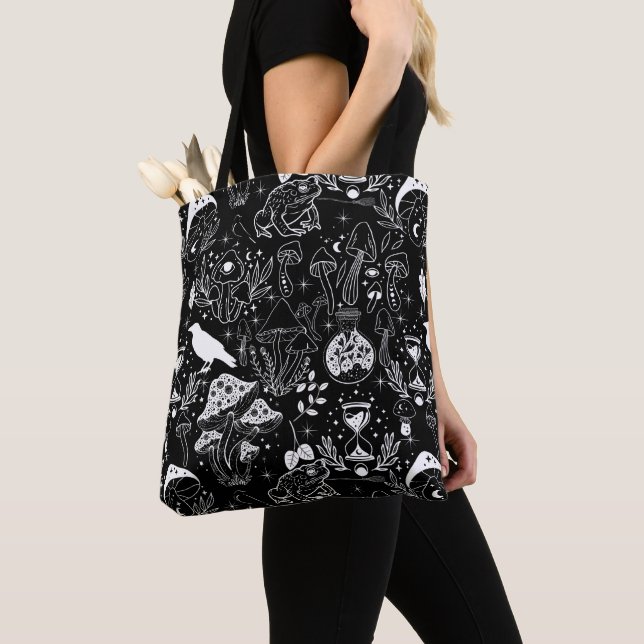 Psychedelic Mushroom Pattern 2D.BW.b Tote Bag (Close Up)