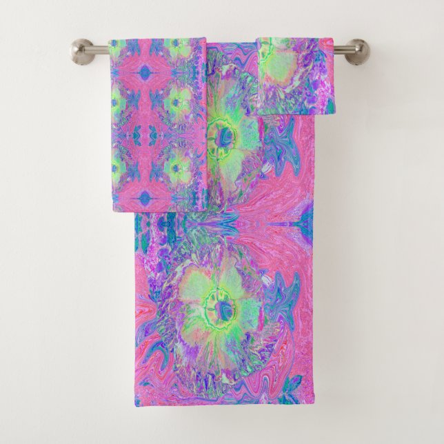 Psychedelic Trippy Lime Green and Purple Hibiscus Bath Towel Set (Insitu)