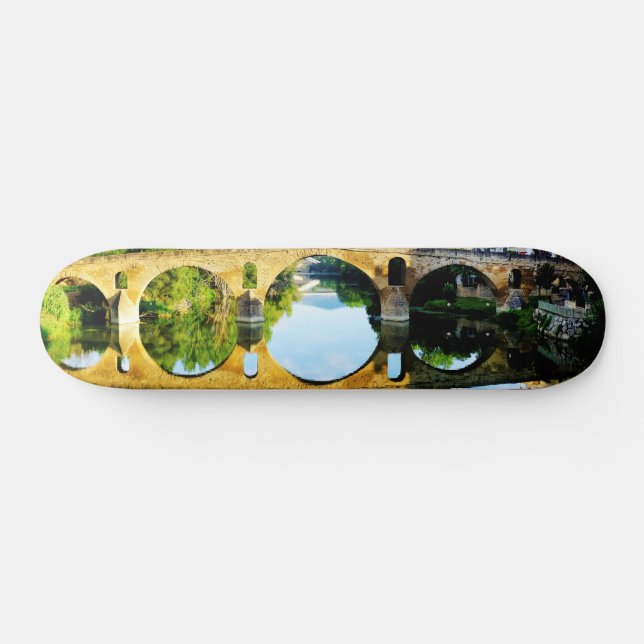 Puente La Reina Skateboard (Horz)