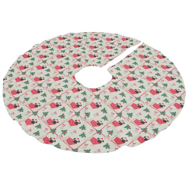 Puggy Christmas Tree Skirt (Angled)