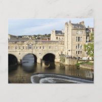 Pulteney Bridge and River Avon, Bath, England