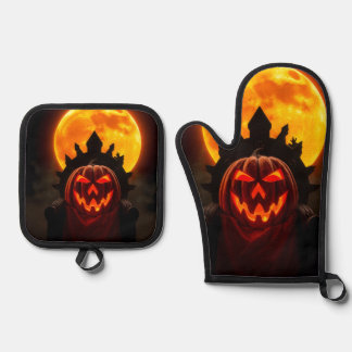 Pumpkin King Eclipse Halloween Oven Mitt Set