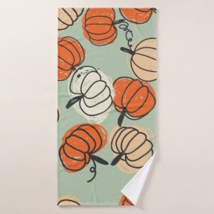 Pumpkins: Thanksgiving seamless pattern. Bath Towel