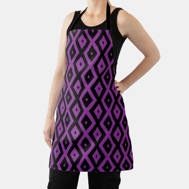 Purple and black diamond pattern apron (Insitu)