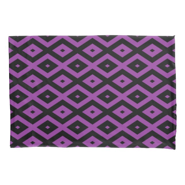 Purple and black diamond pattern pillowcase (Front)
